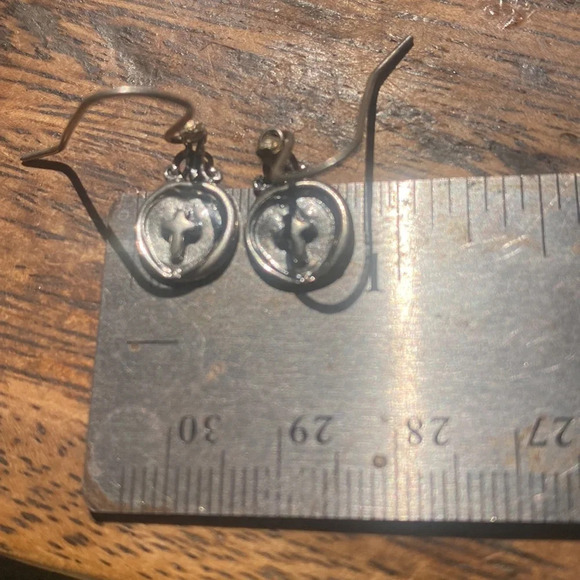 Sterling silver ornate cross circle earrings - Picture 8 of 8